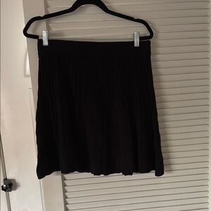 Elegant Black Pleated Sweater Skirt